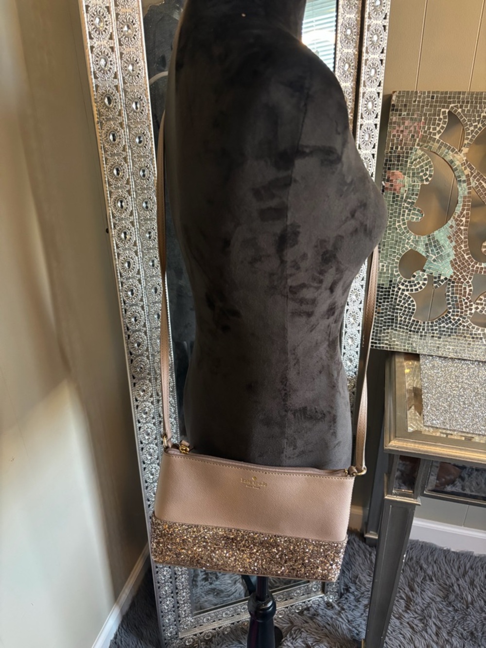 ⭐️Kate Spade‎ Glitter Crossbody Bag ⭐️